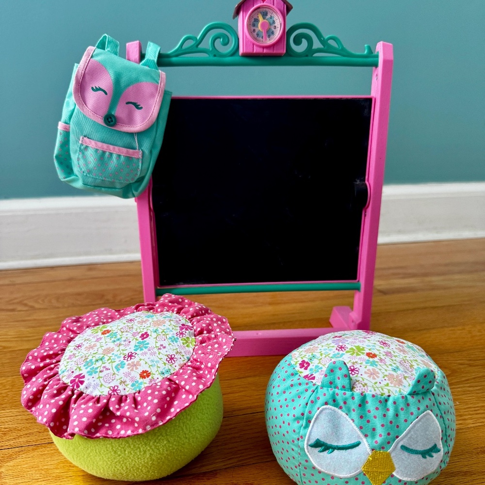 Wellie Wisher American girl brand school desk